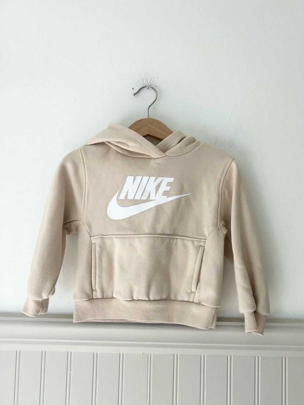 Nike Kids 2T Beige Fleece Hoodie White Swoosh Pullover Sweatshirt Kangaroo